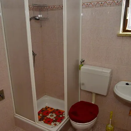 Guest house Pansion Rogovic
